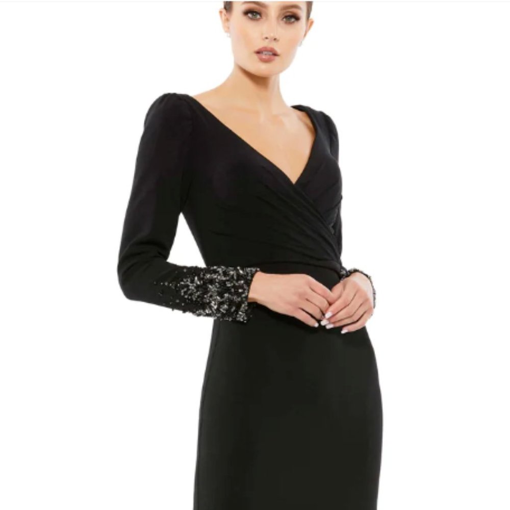 MAC DUGGAL 55712 BEADED CUFF LONG SLEEVE WRAP OVER TRUMPET BLACK GOWN sz 8